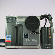 Sony Digital Camera Mavica MVC-FD7 0.3MP Silver Tested