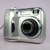 Nikon Digital Camera Coolpix 2100 2.0MP Silver Tested