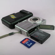 Casio Digital Camera Exilim EX-Z500 5.0MP Silver Tested Full Working Set