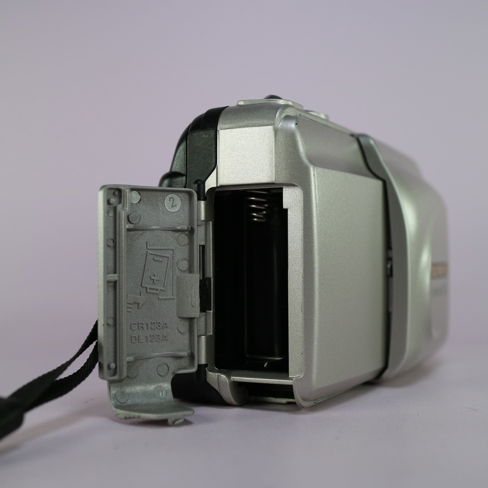 Olympus Superzoom 105G 35mm Film Point and Shoot Camera Silver Tested