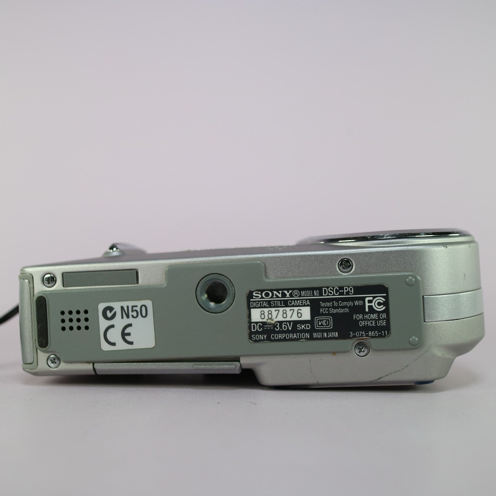 Sony Digital Camera Cybershot DSC-P9 4.0MP Silver Tested