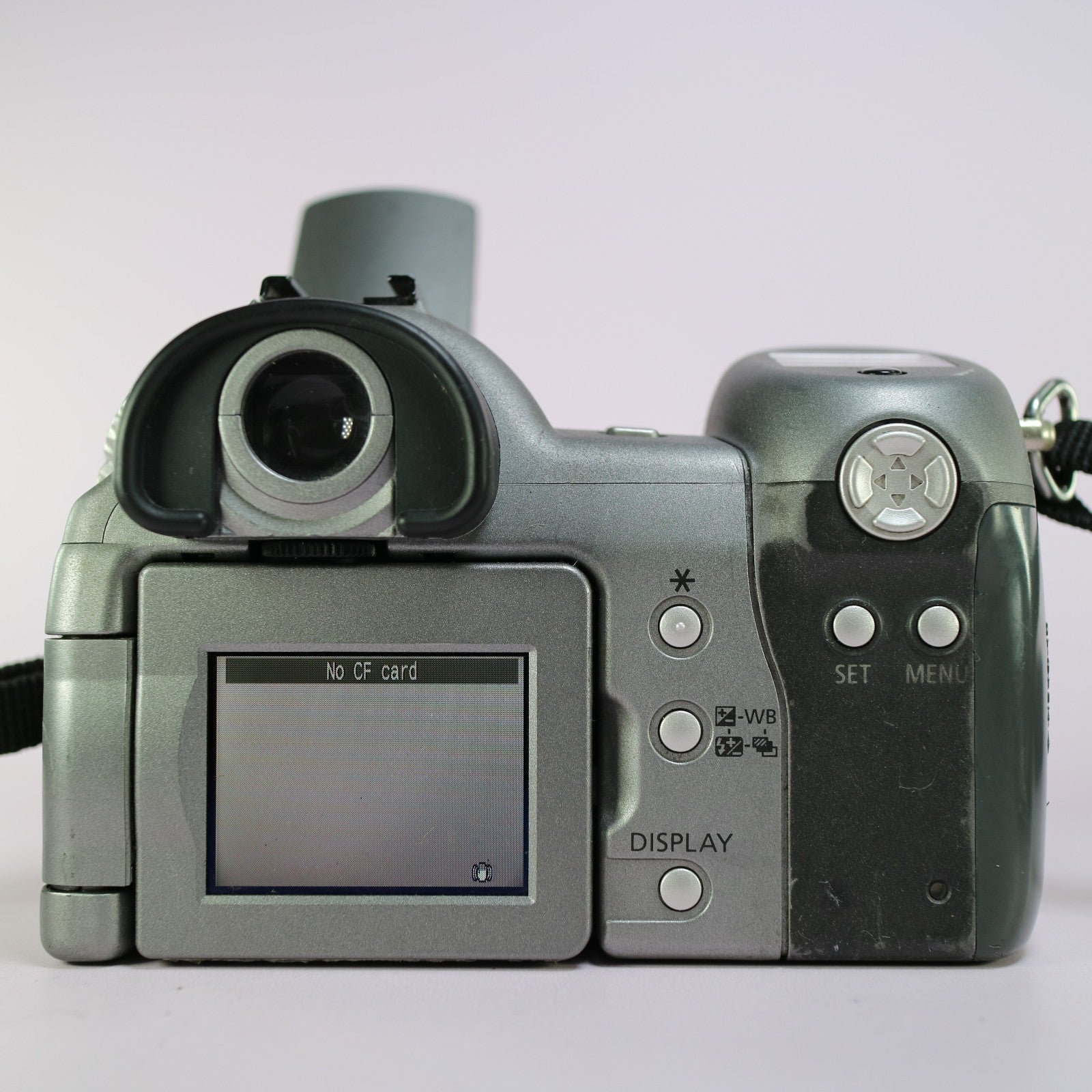 Canon PowerShot Pro90 IS 2.6MP Flip Screen Digital Camera Silver Tested Full Set