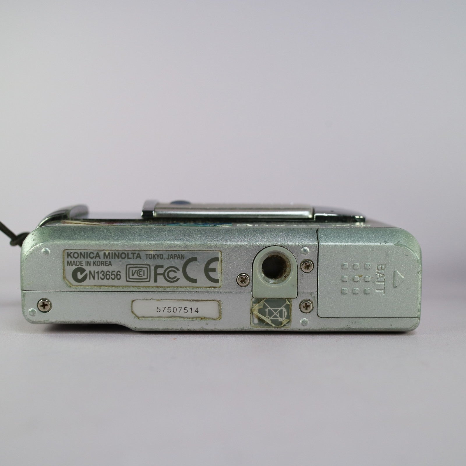 Konica Minolta Digital Camera Dimage X60 5.0MP Silver Tested Full Working Set