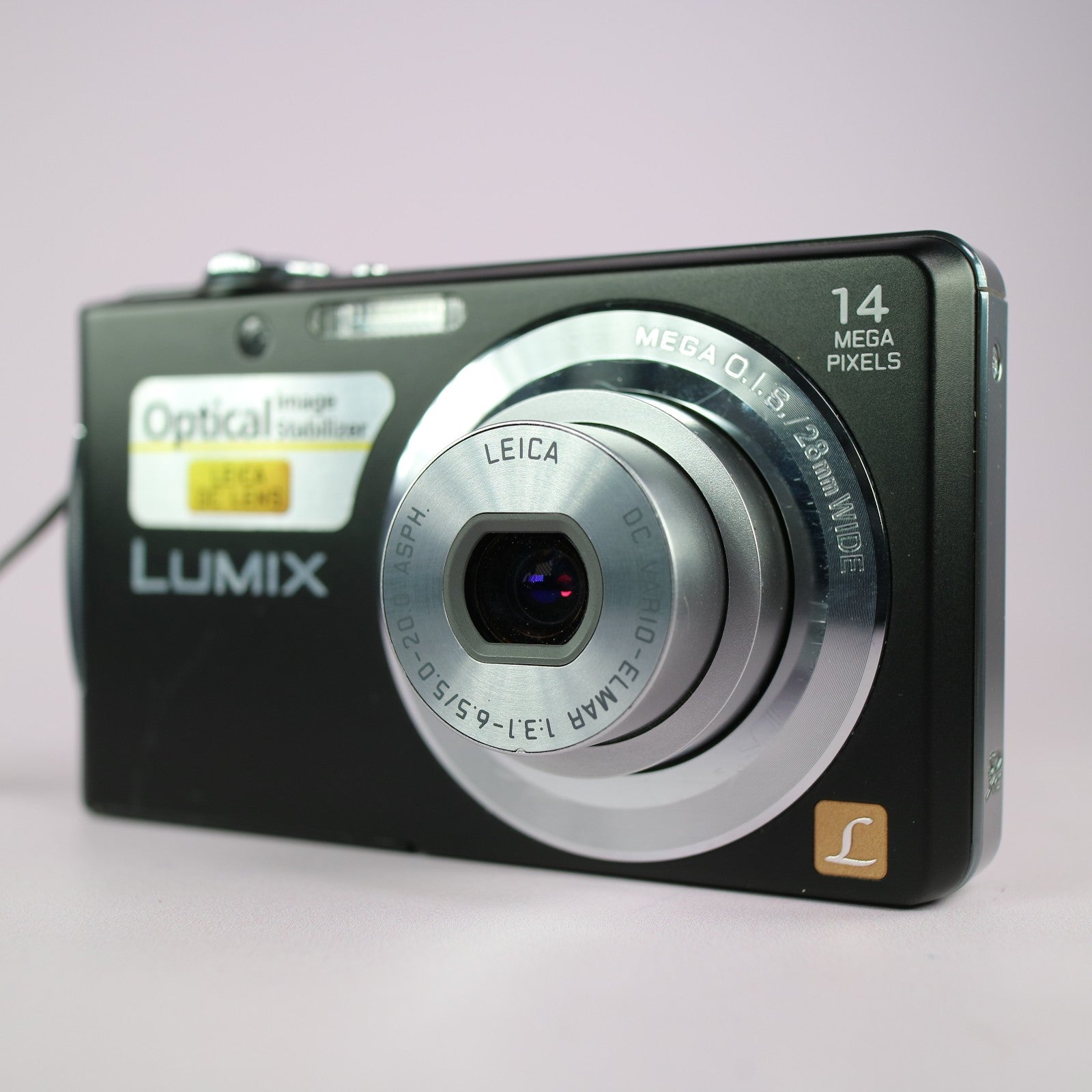 Panasonic Digital Camera Lumix DMC-FS14 14.1MP Black Tested Full Working Set