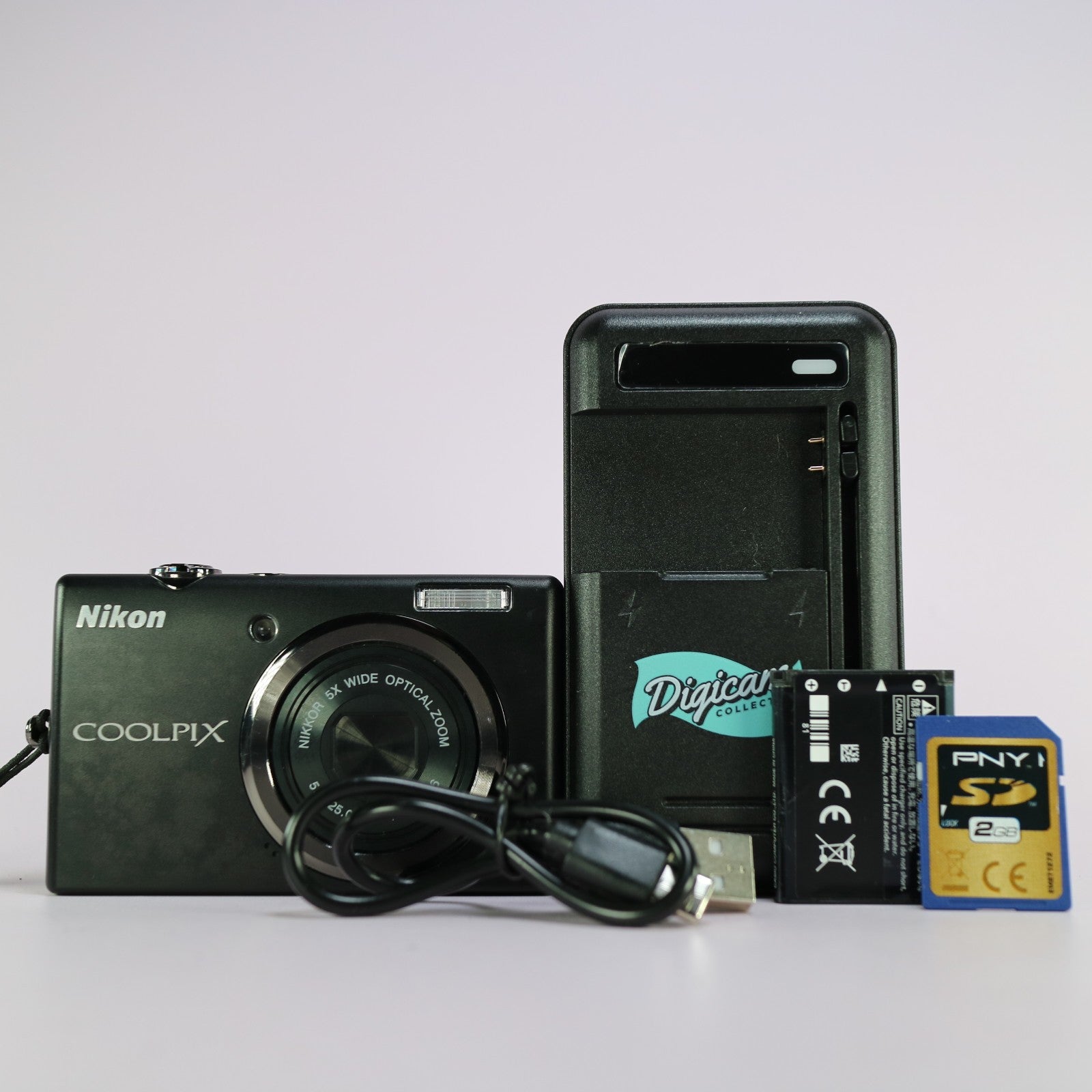Nikon Digital Camera Coolpix S570 12.0MP Black Tested Full Working Set