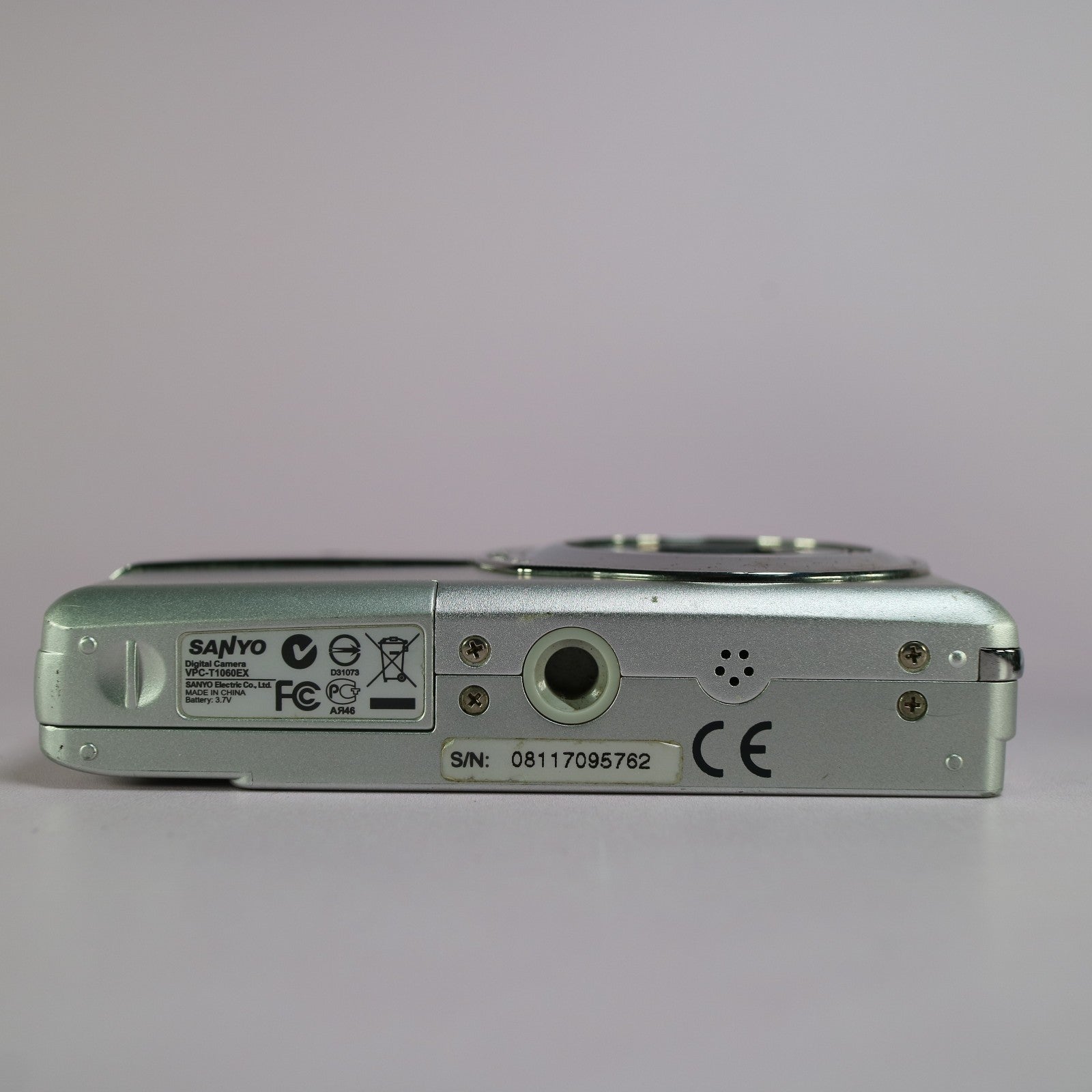 Sanyo VPC-T1060 10.0MP Compact Digital Camera Silver Tested Full Working Set