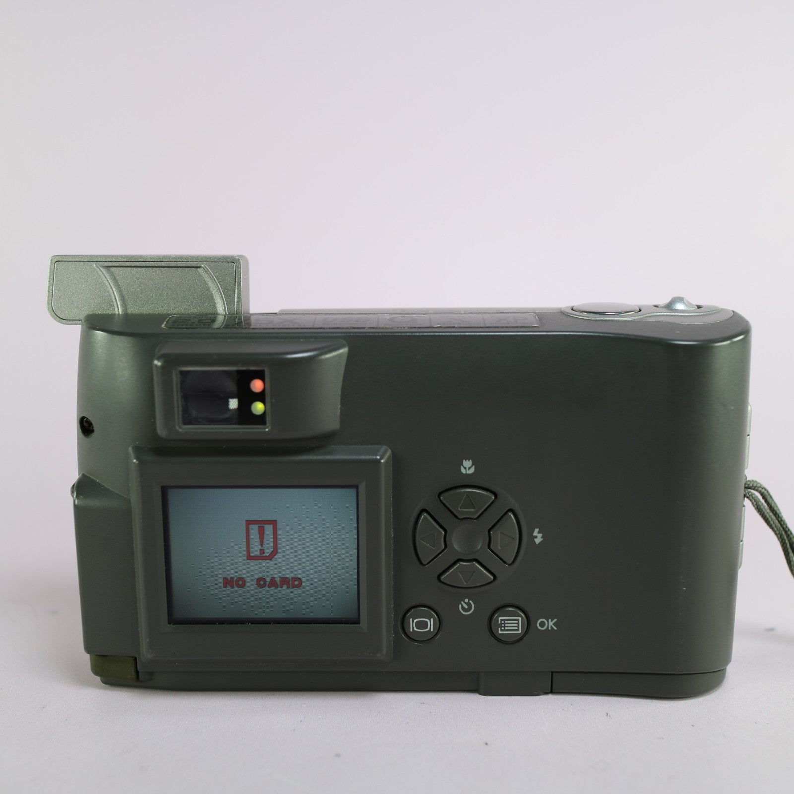 Olympus Digital Camera Camedia D-520 Zoom 2.1MP Silver Tested