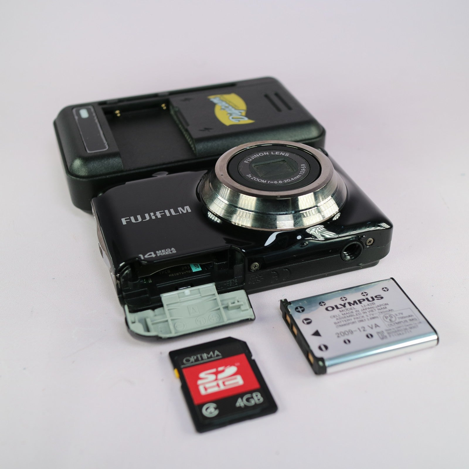 Fujifilm Digital Camera FinePix JV300 14.0MP Black Tested Full Working Set