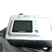 Fujifilm Digital Camera FinePix F410 3.1MP Silver Tested Full Set