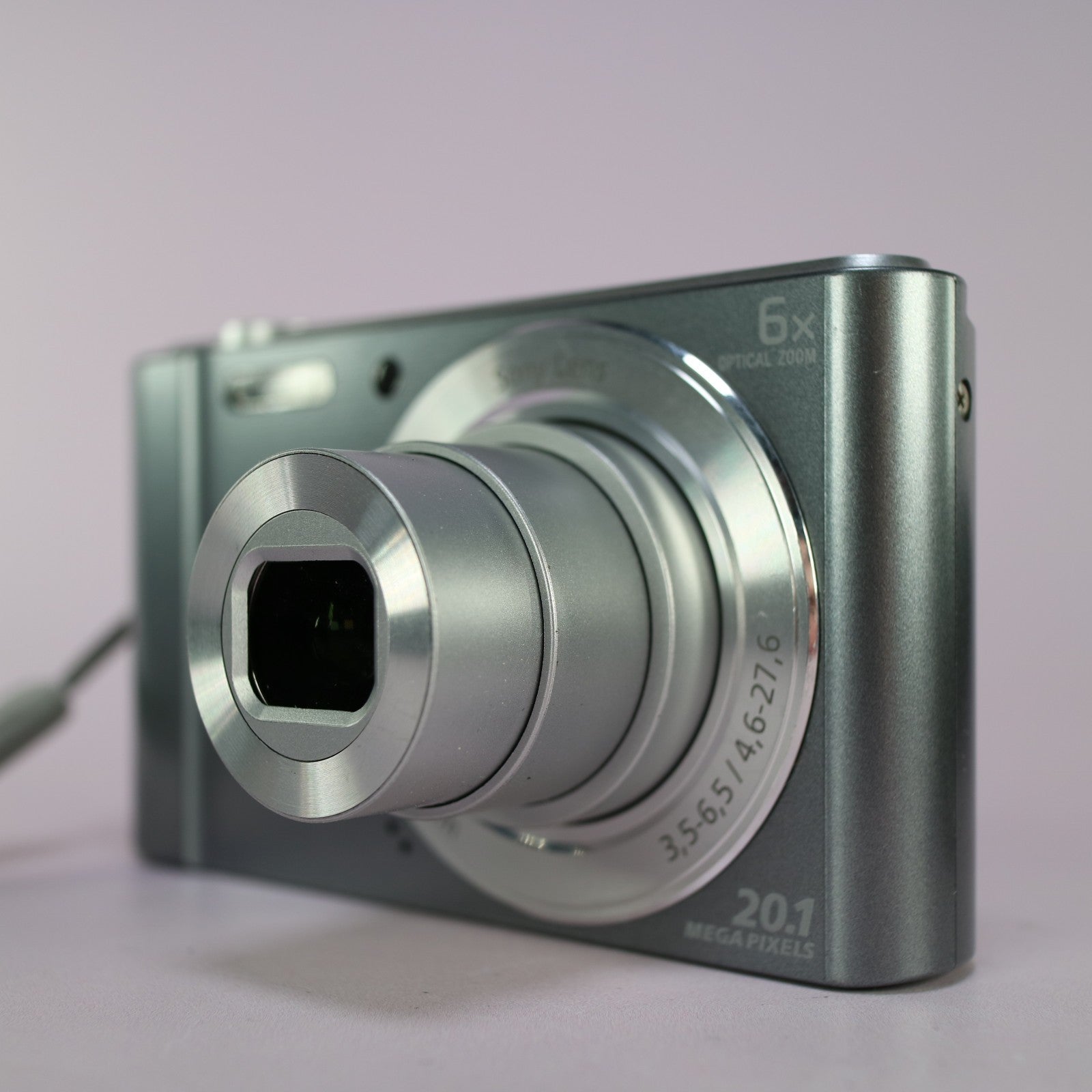 Sony Digital Camera Cybershot DSC-W810 20.1MP Silver Tested Full Working Set