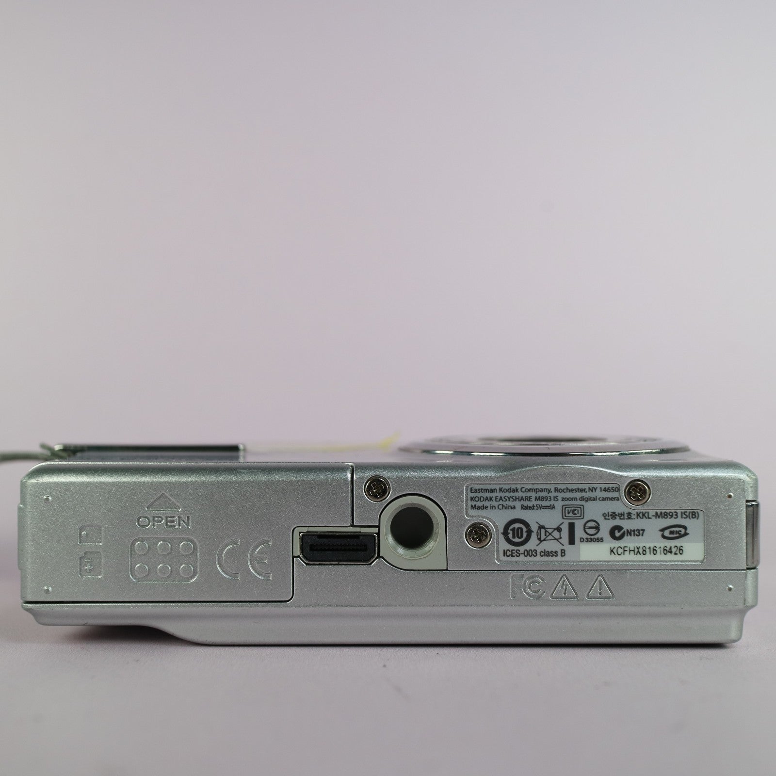Kodak Digital Camera EasyShare M893 IS 8.1MP Silver Tested Full Working Set