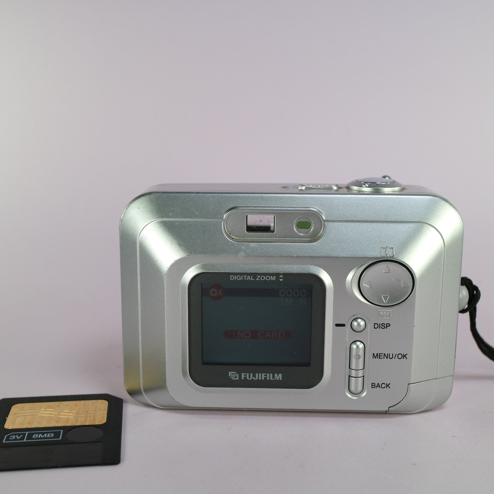 Fujifilm FinePix A201 2.0MP Digital Camera Silver Tested w/ Smartmedia Card