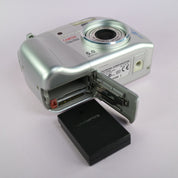 Olympus Camedia C-5000 Zoom 5.0MP Compact Digital Camera Silver Tested