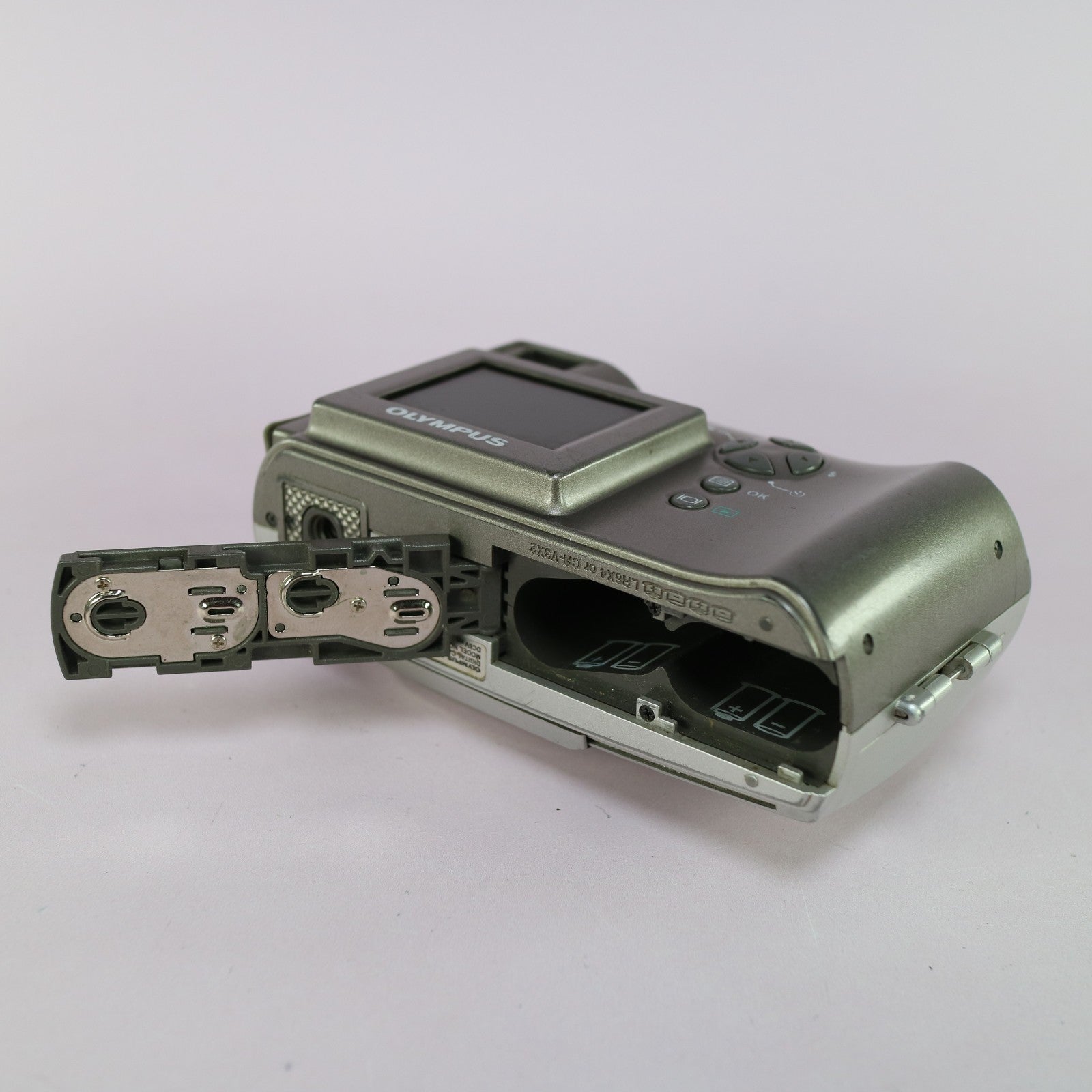 Olympus Digital Camera C-300 Zoom 3.0MP Silver Tested