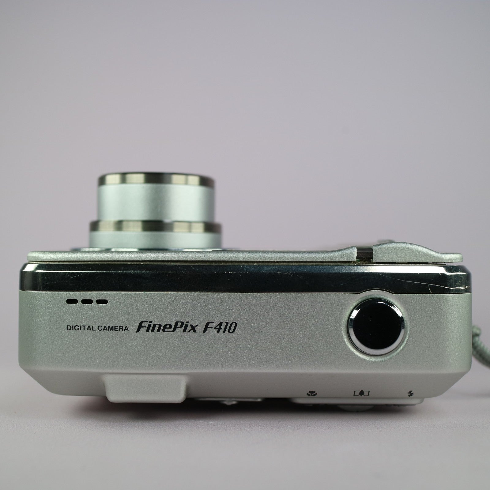 Fujifilm Digital Camera FinePix F410 3.1MP Silver Tested Full Set