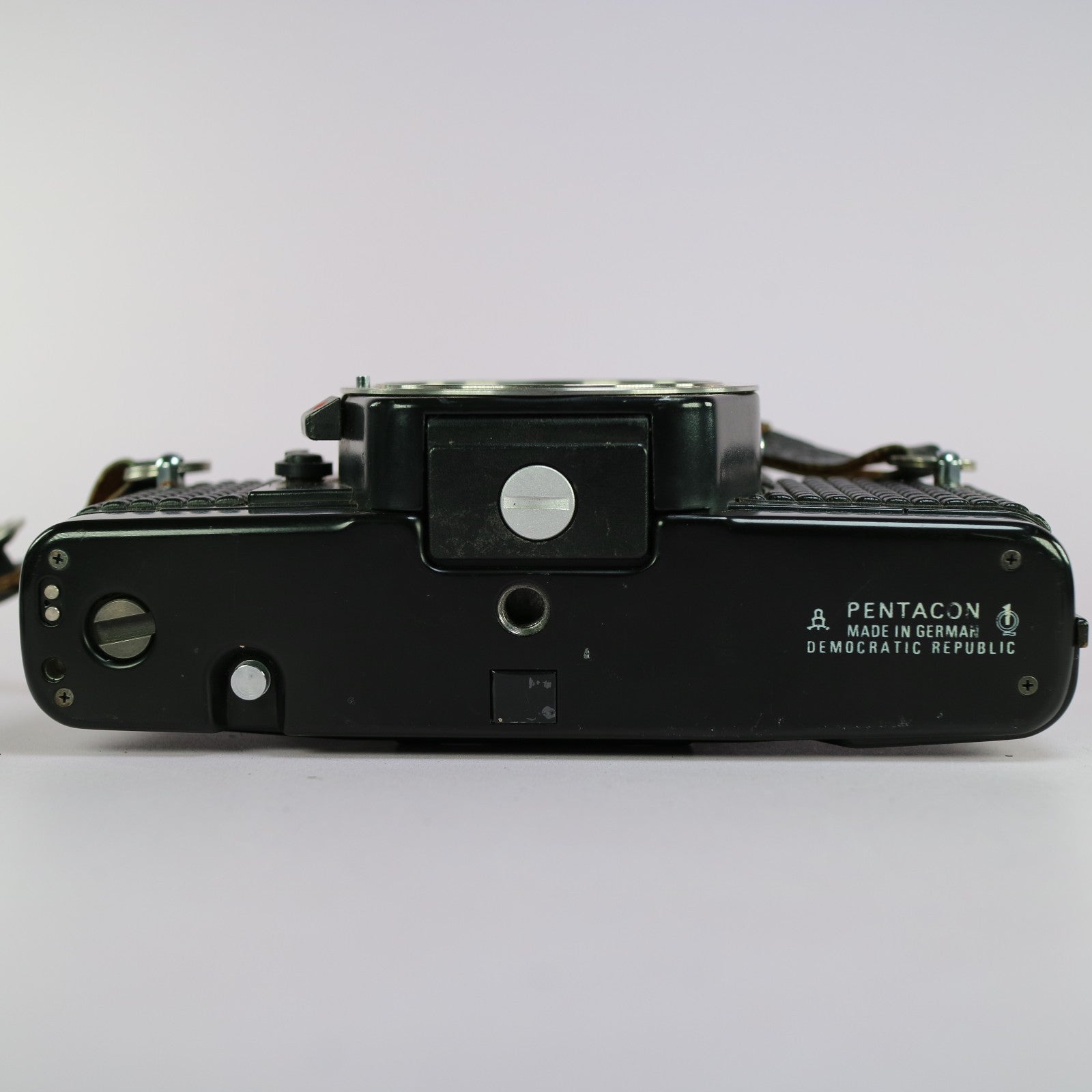 Praktica B100 Electronic 35mm Film SLR Camera Black Body Only Tested
