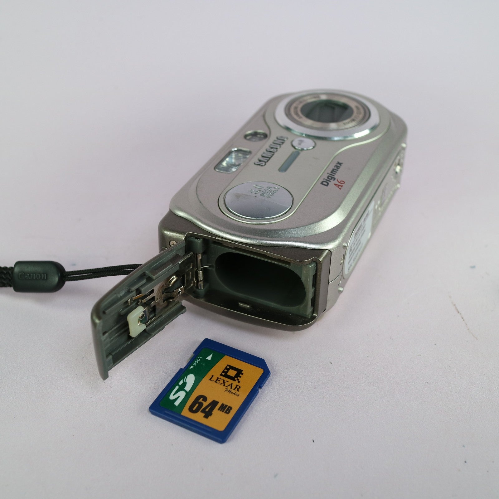 Samsung Digimax A6 6.0MP Compact Digital Camera Silver Tested