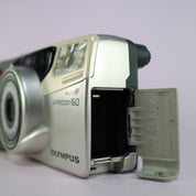 Olympus Superzoom 160 35mm Film Point and Shoot Camera Silver Tested
