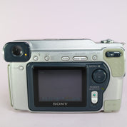 Sony Cybershot DSC-S70 3.3MP Compact Digital Camera Silver Tested