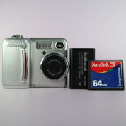 Nikon Digital Camera Coolpix 775 2.1MP Silver Tested