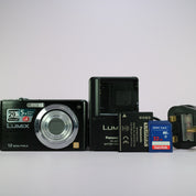 Panasonic Lumix DMC-FS15 12.1MP Digital Camera Black Tested Full Working Set