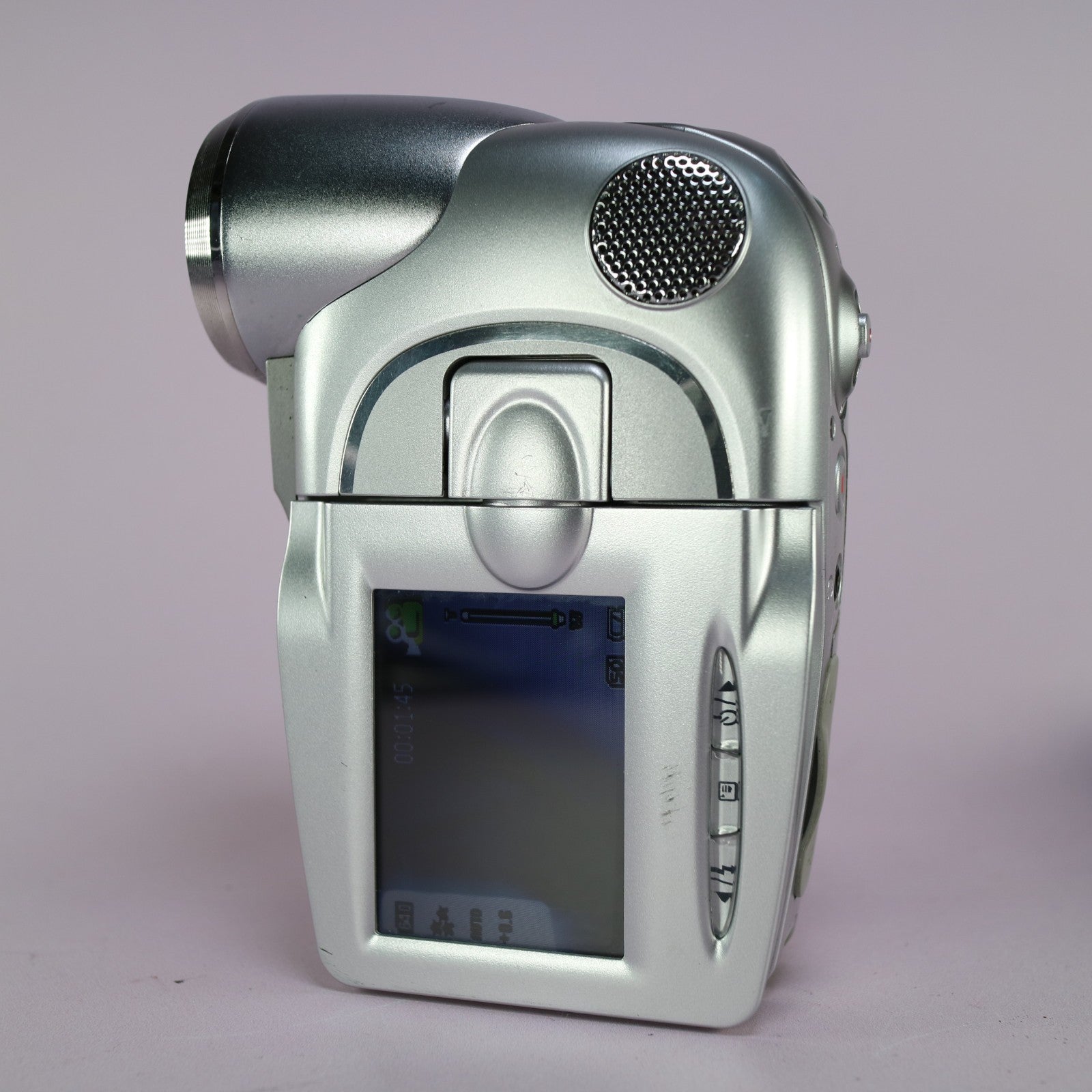 Traveler DV-5040 Handheld Compact Digital Video Recorder Silver Tested