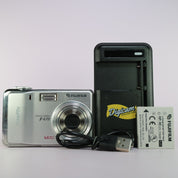 Fujifilm Digital Camera FinePix F470 6.0MP Silver Tested Full Set