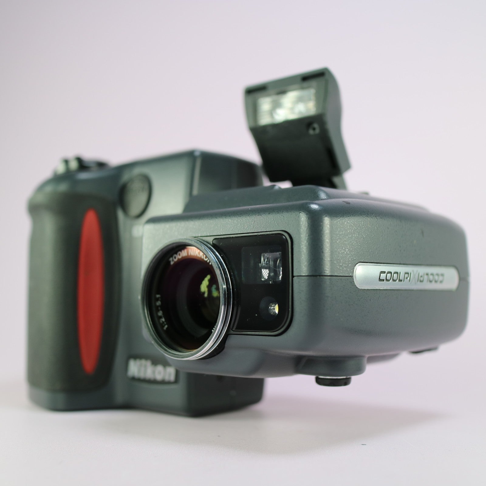 Nikon Digital Camera Coolpix 995 3.2MP Black Tested