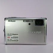 Nikon Digital Camera Coolpix S52 9.0MP Silver Tested
