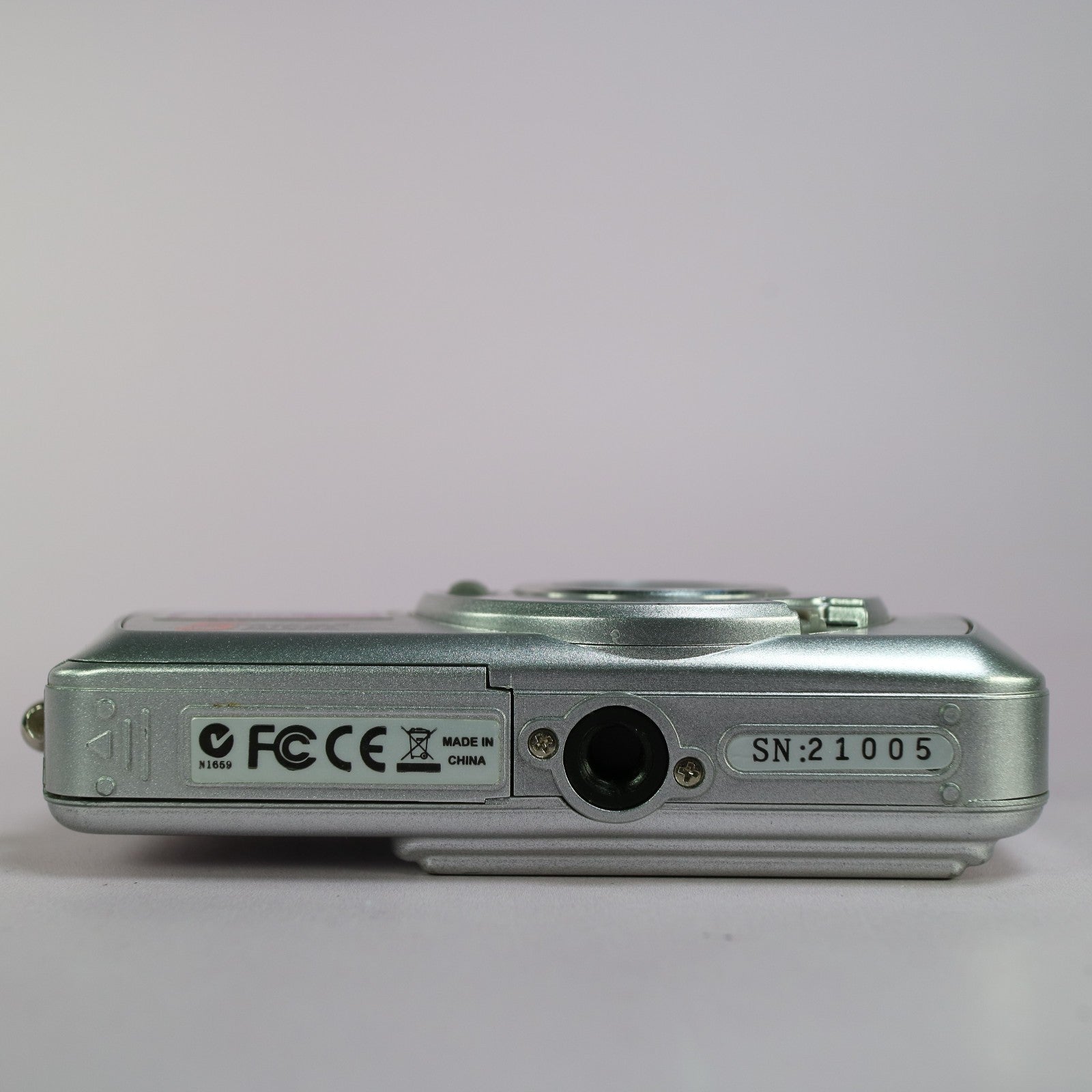 Vivitar Digital Camera Vivicam 5660 5.0MP Silver Tested