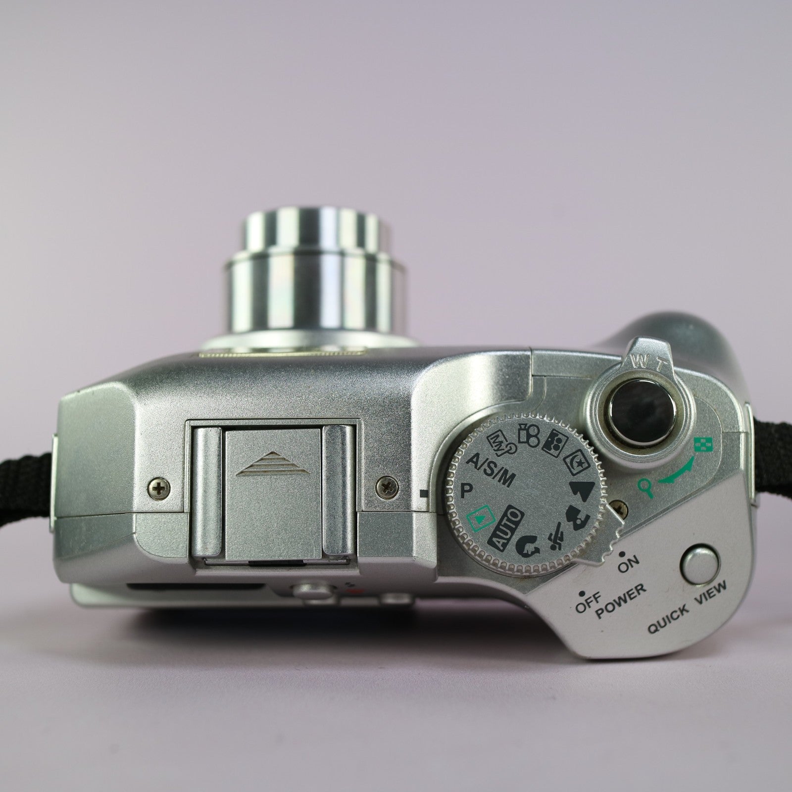 Olympus Camedia C-5000 Zoom 5.0MP Digital Camera Silver Tested Full Working Set