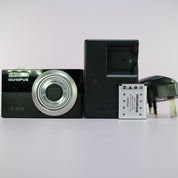 Olympus Digital Camera X-915 12.0MP Black Tested Full Set