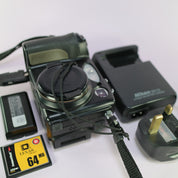 Nikon Digital Camera Coolpix 5400 5.1MP Flip Screen Black Tested Full Set