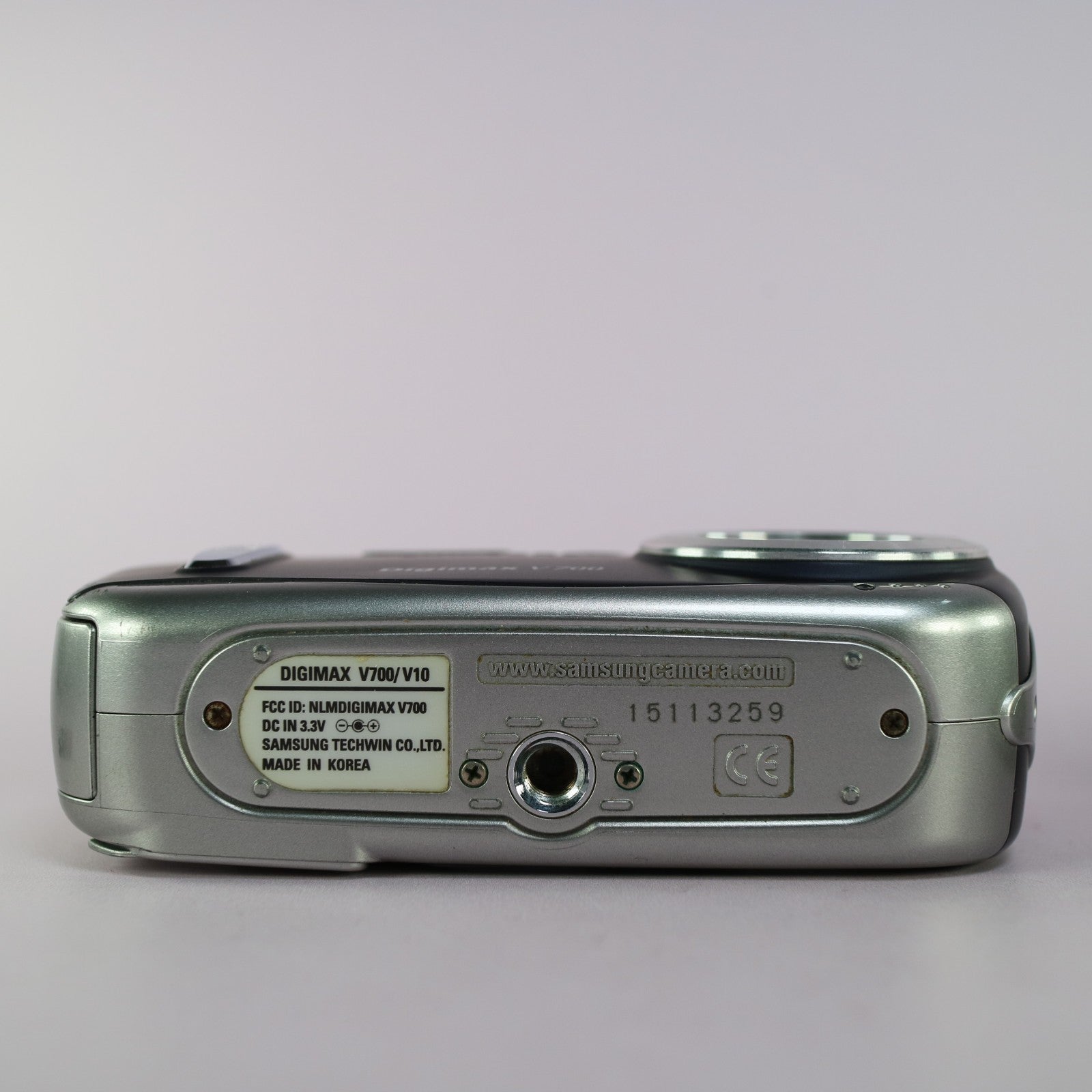 Samsung Digimax V700 7.1MP Compact Digital Camera Blue Tested Full Working Set