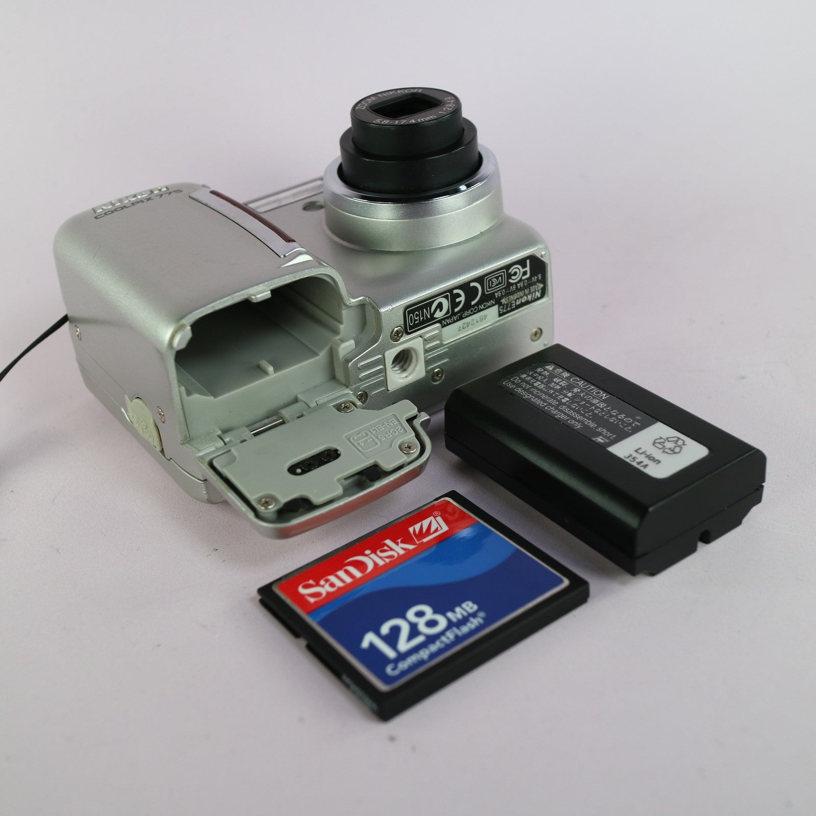 Nikon Digital Camera Coolpix 775 2.1MP Silver Tested