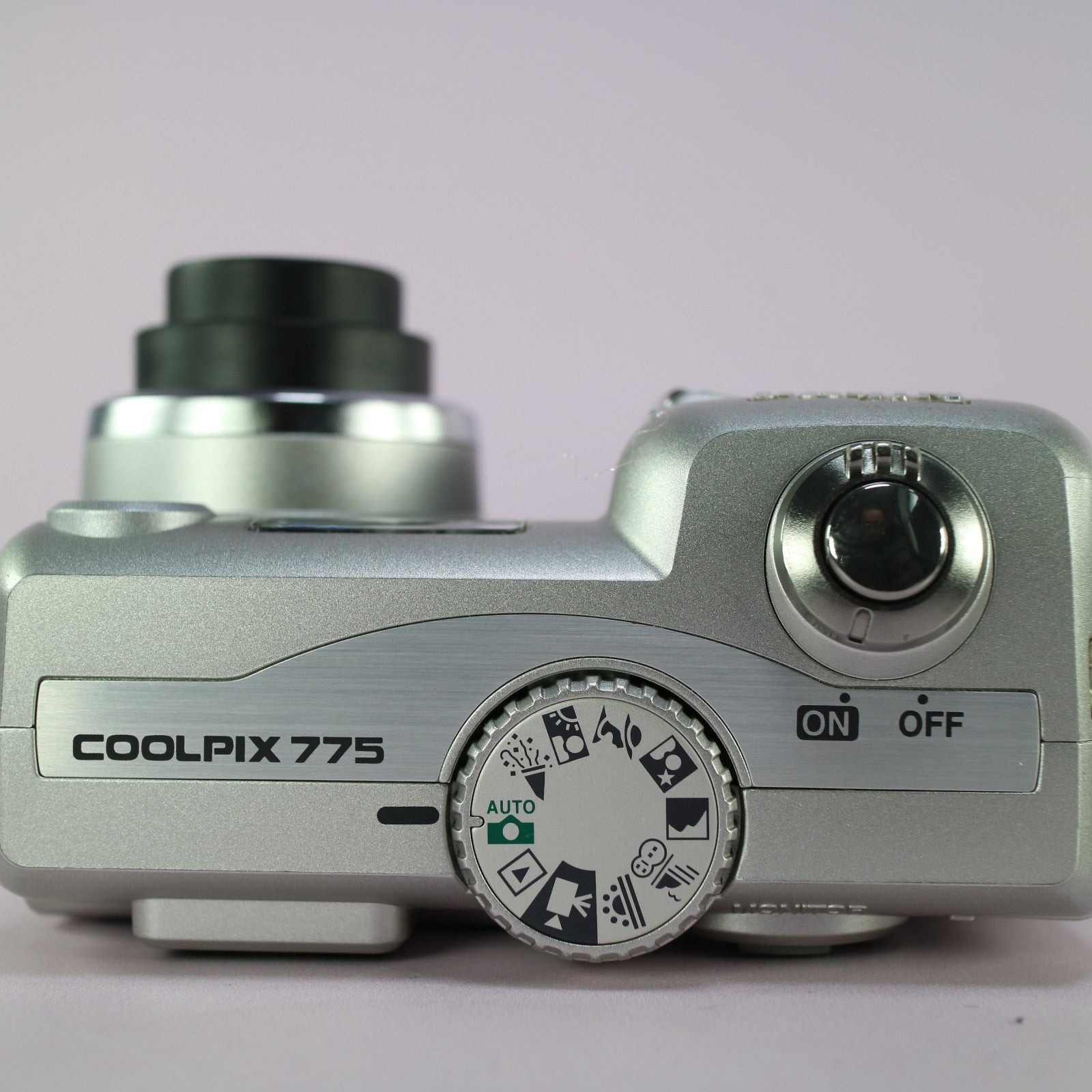 Nikon Digital Camera Coolpix 775 2.1MP Silver Tested