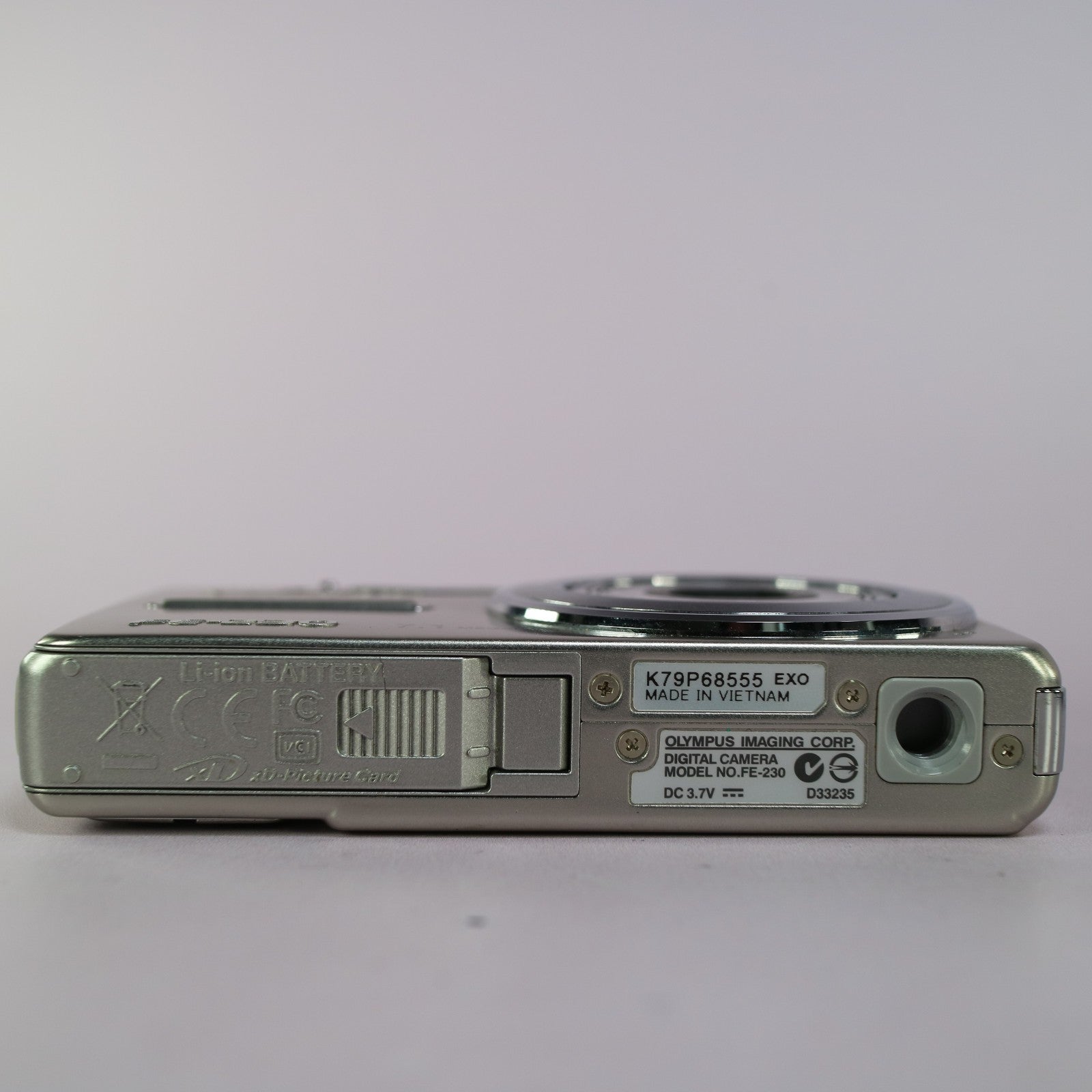 Olympus Digital Camera FE-230 7.1MP Silver Tested Full Set