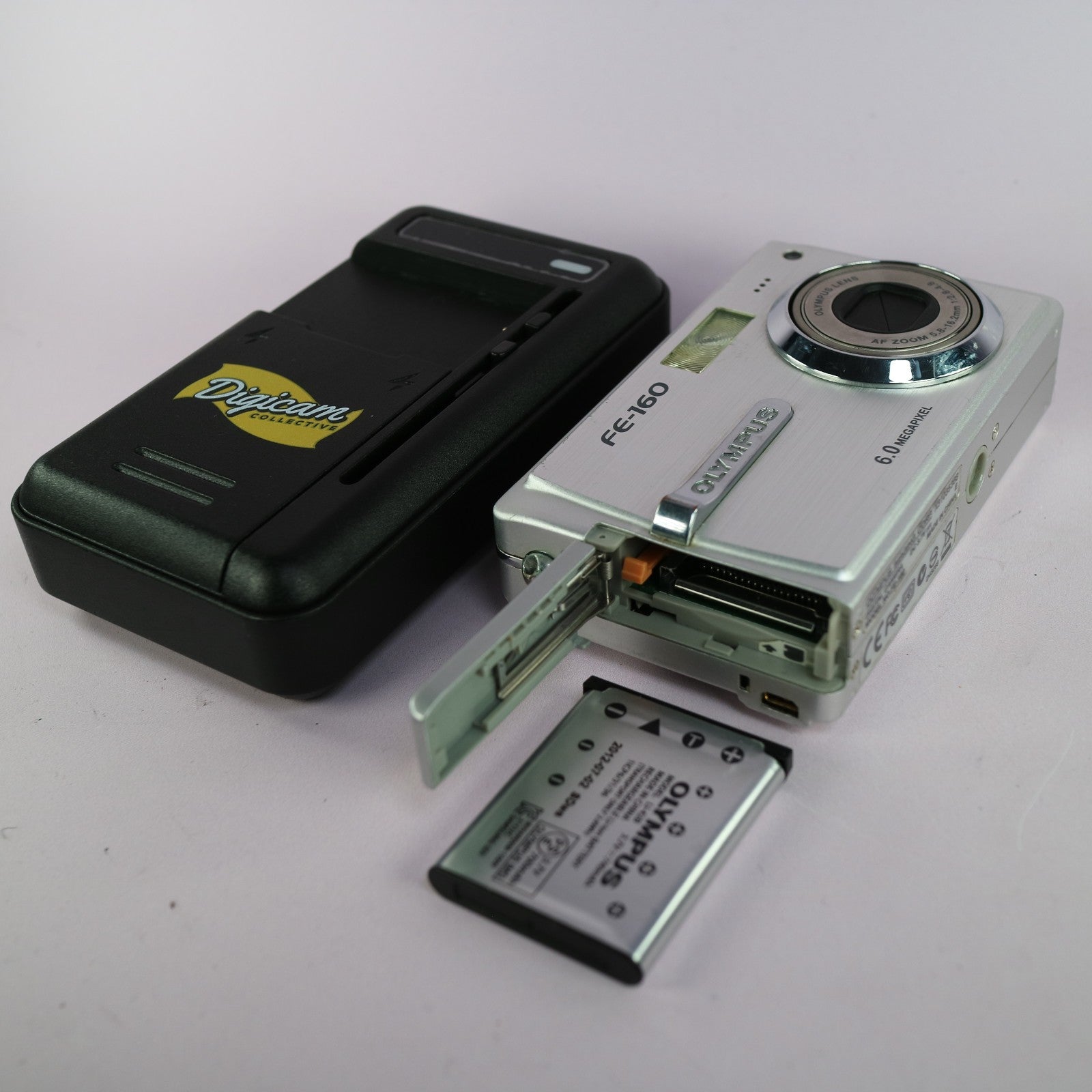 Olympus Digital Camera FE-160 6.0MP Silver Tested With Battery and Charger