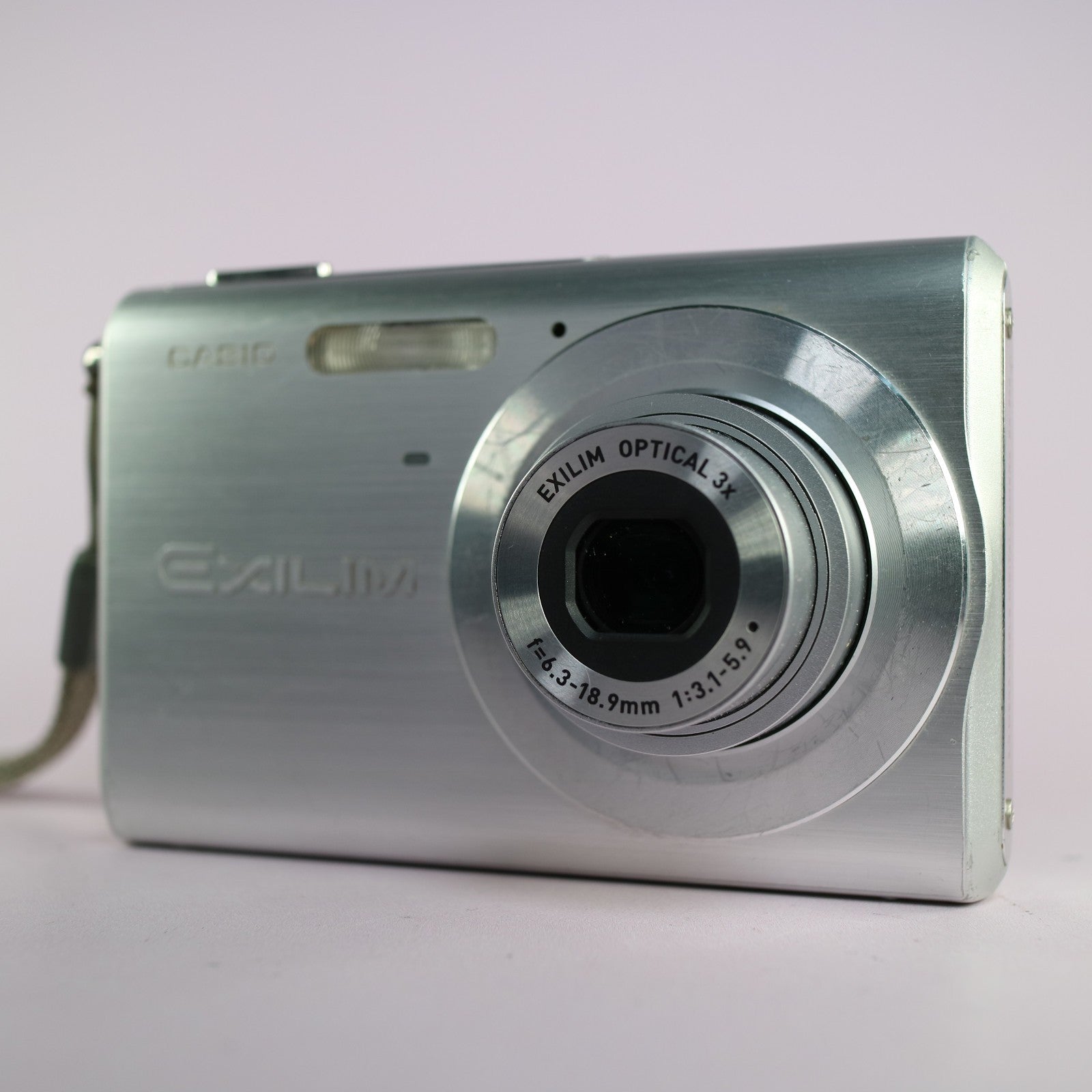 Casio Digital Camera Exilim EX-Z60 6.0MP Silver Tested Full Working Set