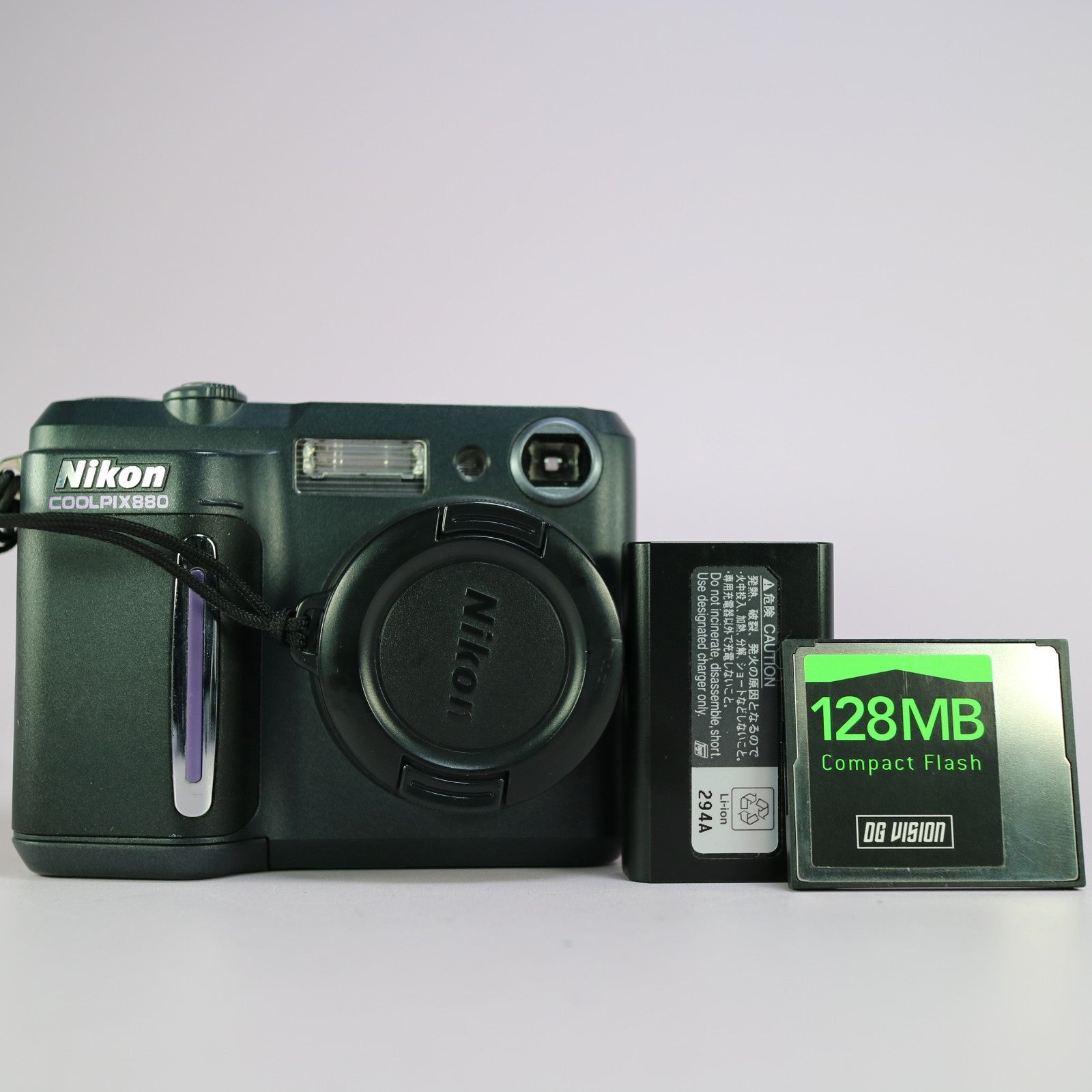 Nikon Digital Camera Coolpix 880 3.2MP Grey Tested
