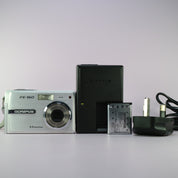 Olympus Digital Camera FE-160 6.0MP Silver Tested Full Set