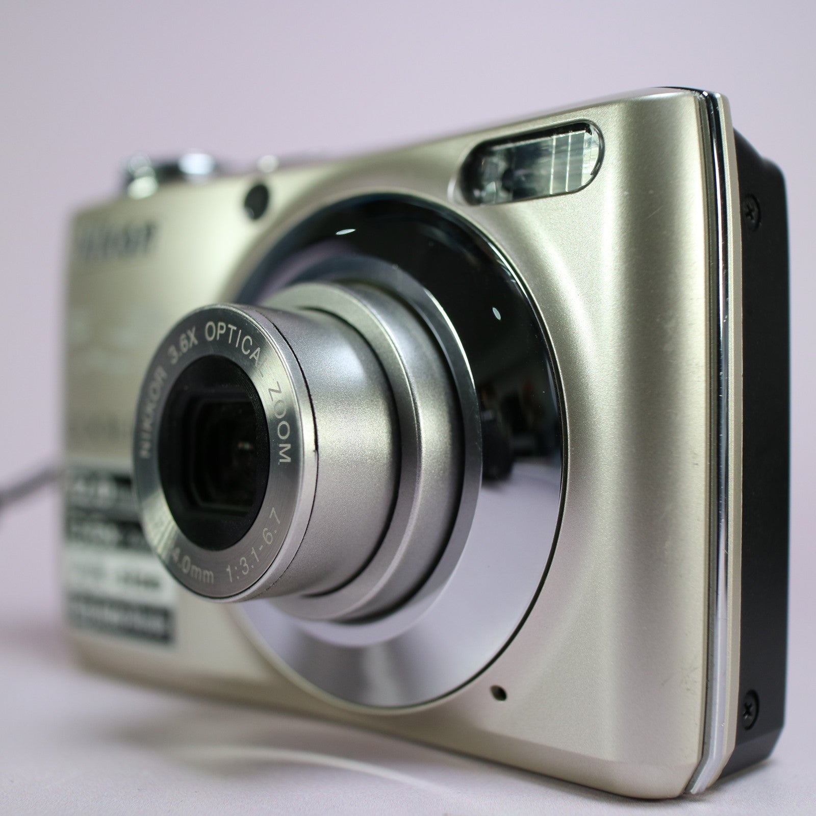 Nikon Digital Camera Coolpix L22 12.0MP Silver Tested
