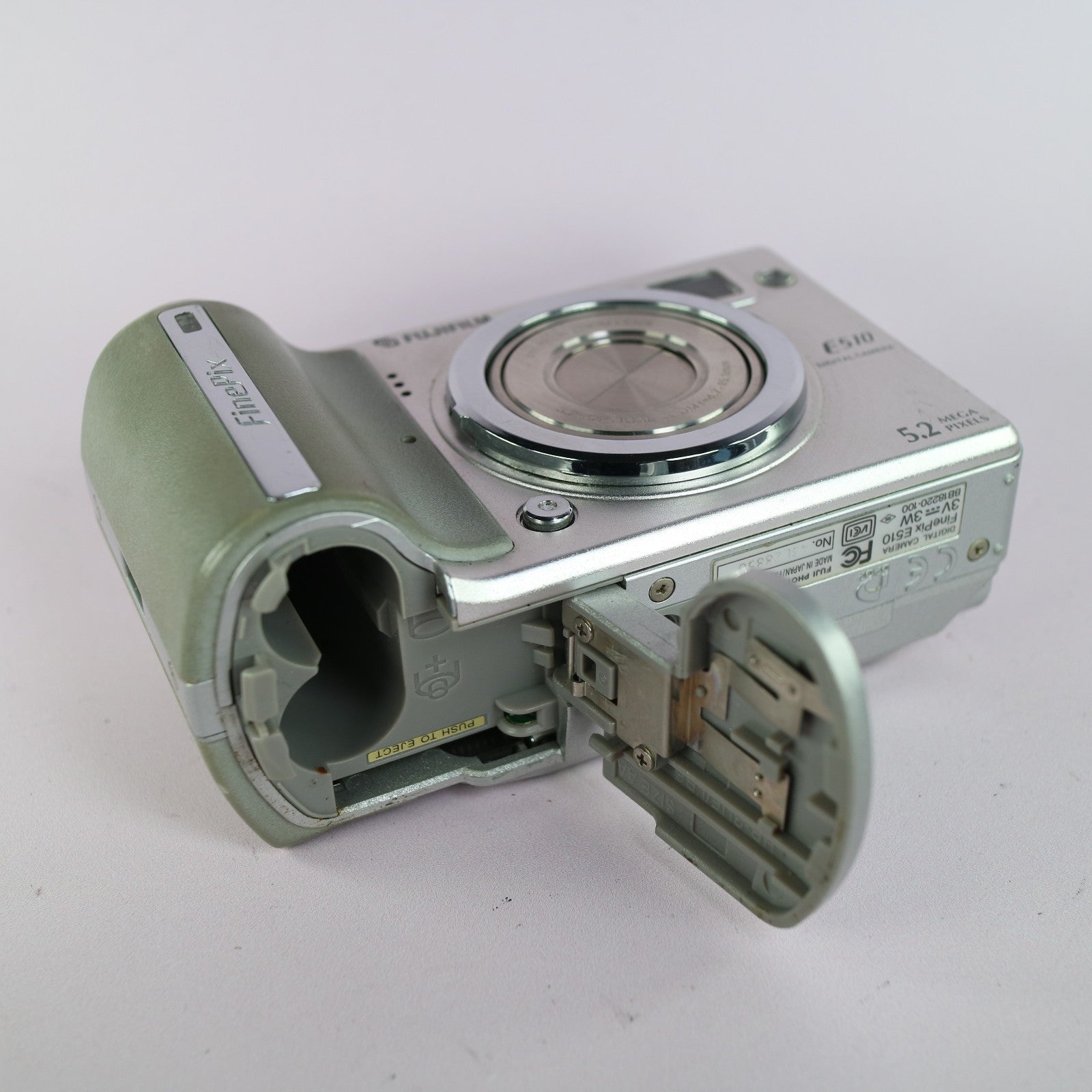 Fujifilm Digital Camera FinePix E510 5.2MP Silver Tested