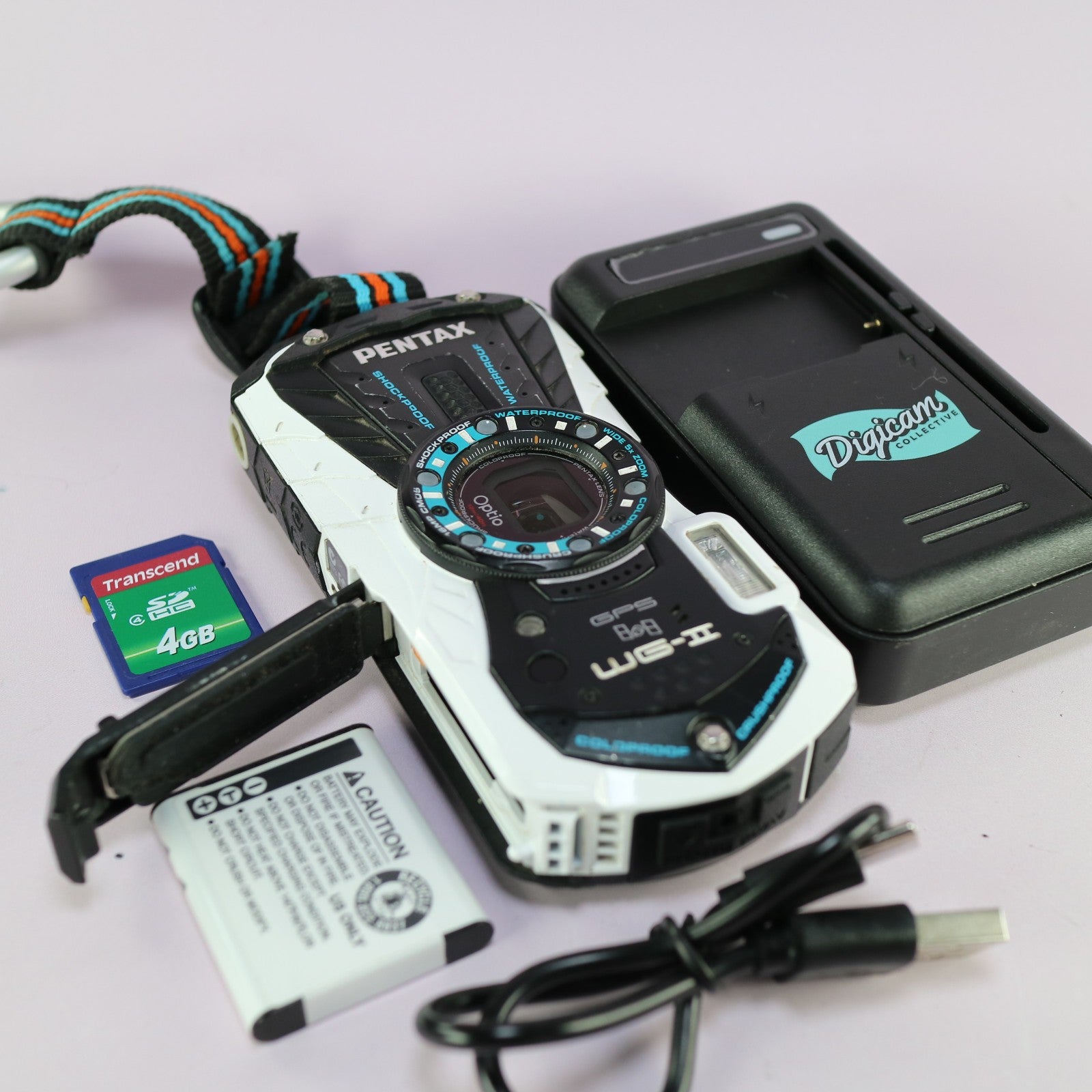 Pentax Underwater Digital Camera WG-2 16.0MP White Tested Full Working Set