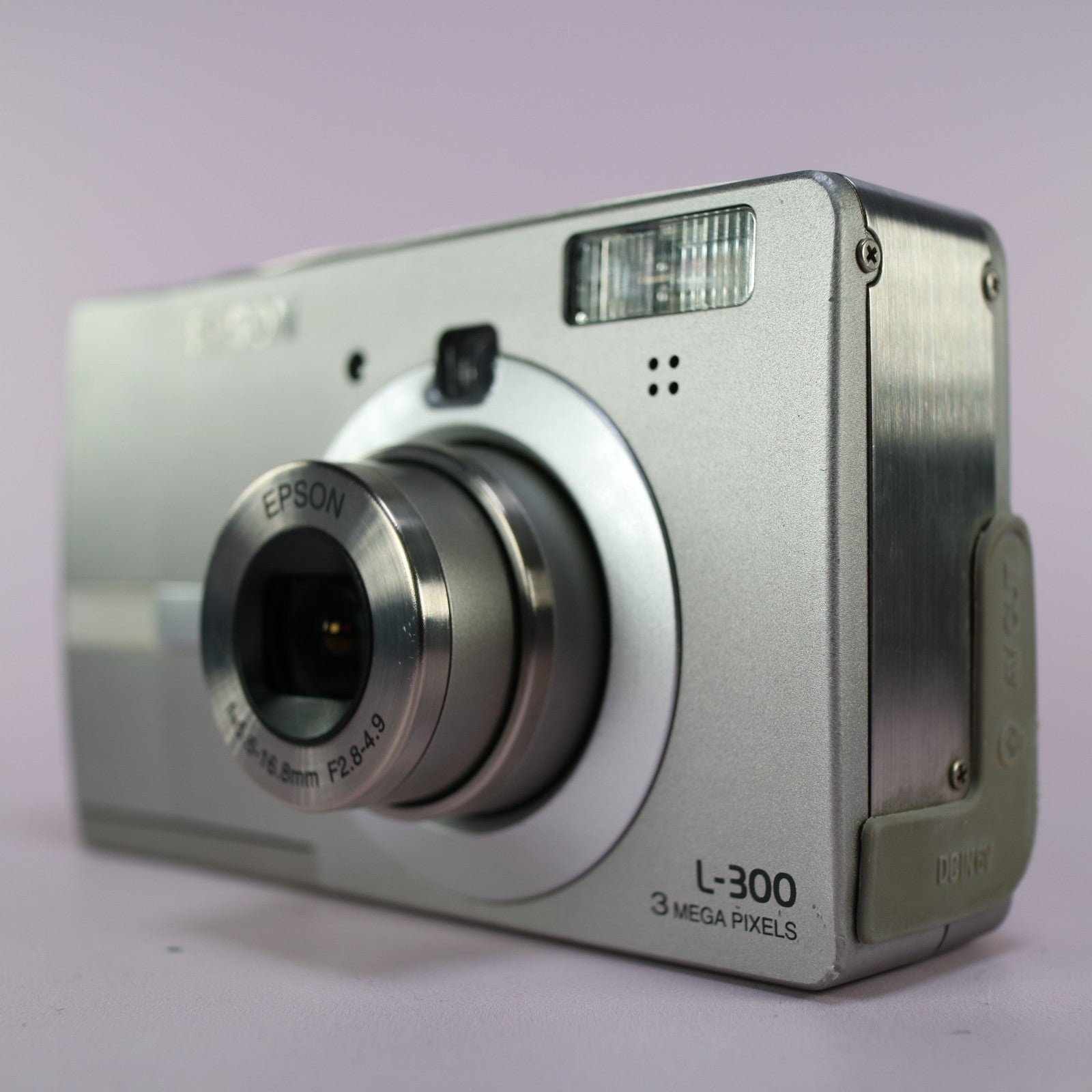 Epson Digital Camera L-300 3.0MP Silver Tested