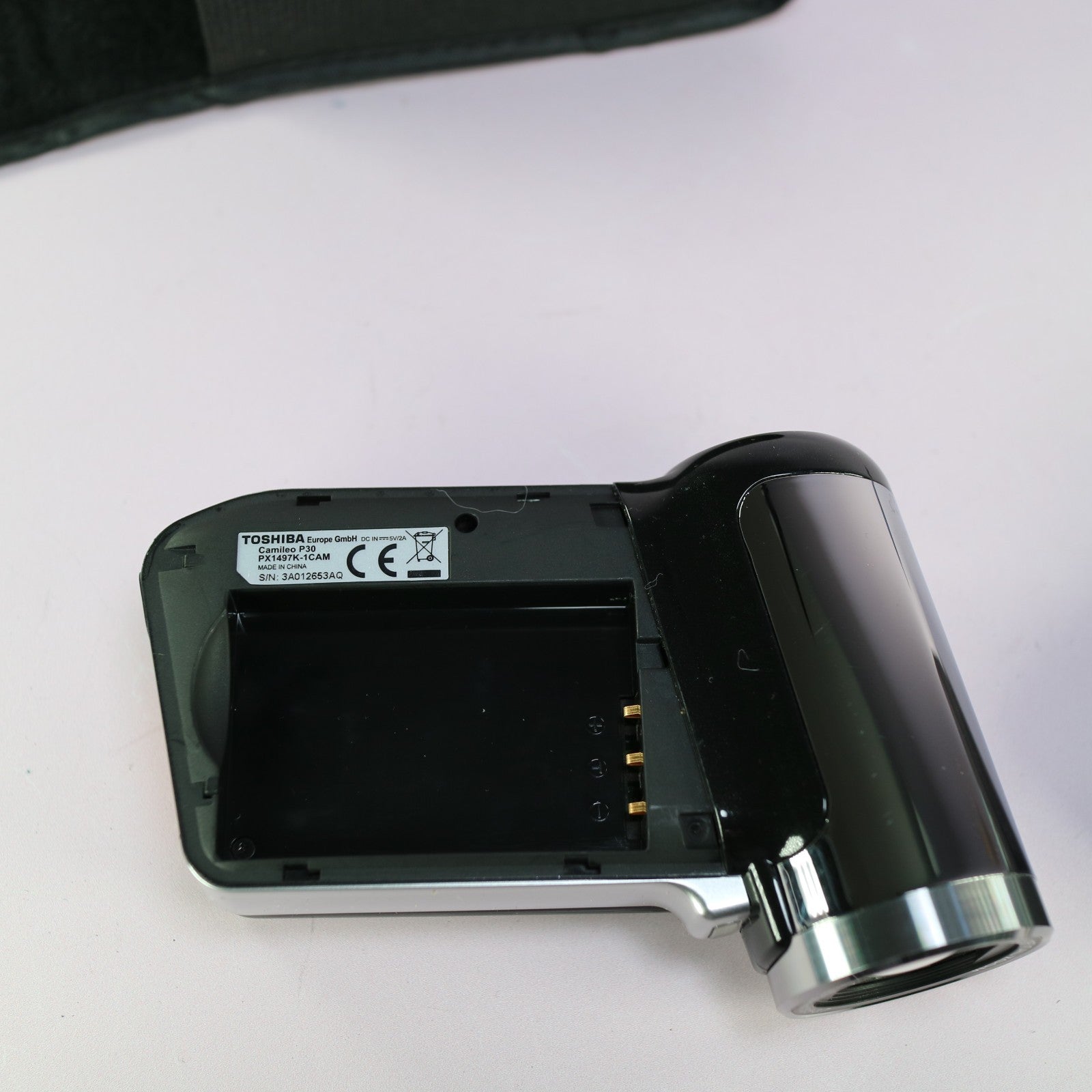 Toshiba Camileo P30 Compact Handheld HD Video Camcorder Black Tested Full Set