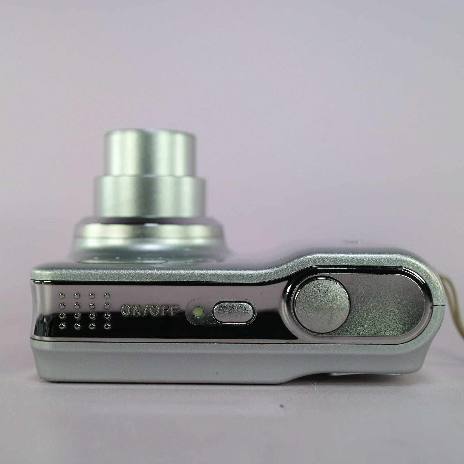 Nikon Digital Camera Coolpix L4 4.0MP Silver Tested