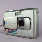 Konica Minolta Digital Camera Dimage X60 5.0MP Silver Tested Full Working Set
