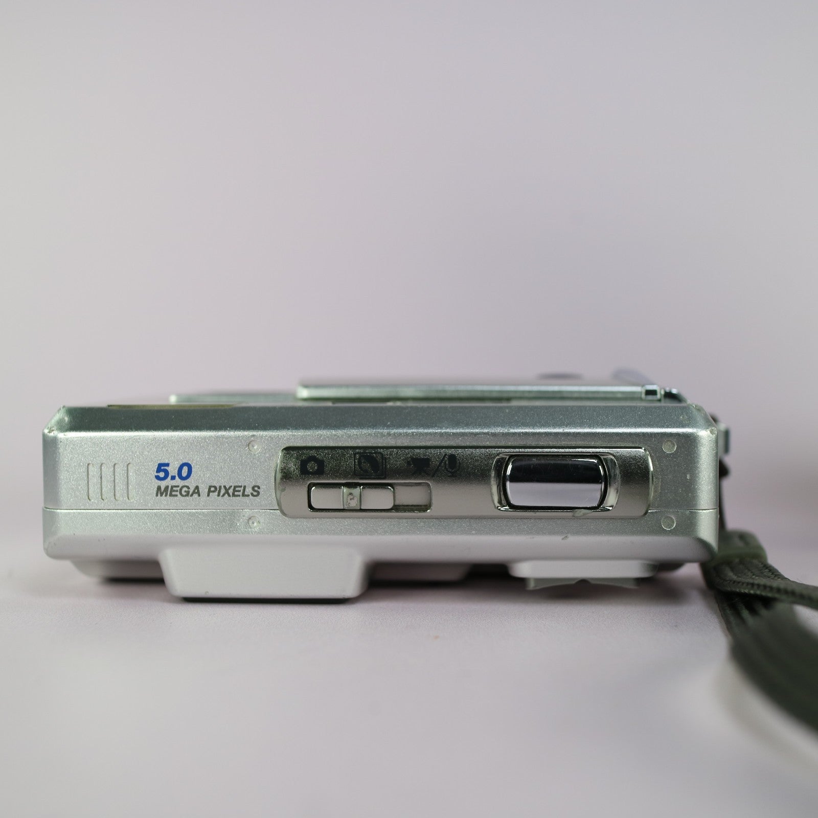 Konica Minolta Digital Camera Dimage X50 5.0MP Silver Tested Full Working Set