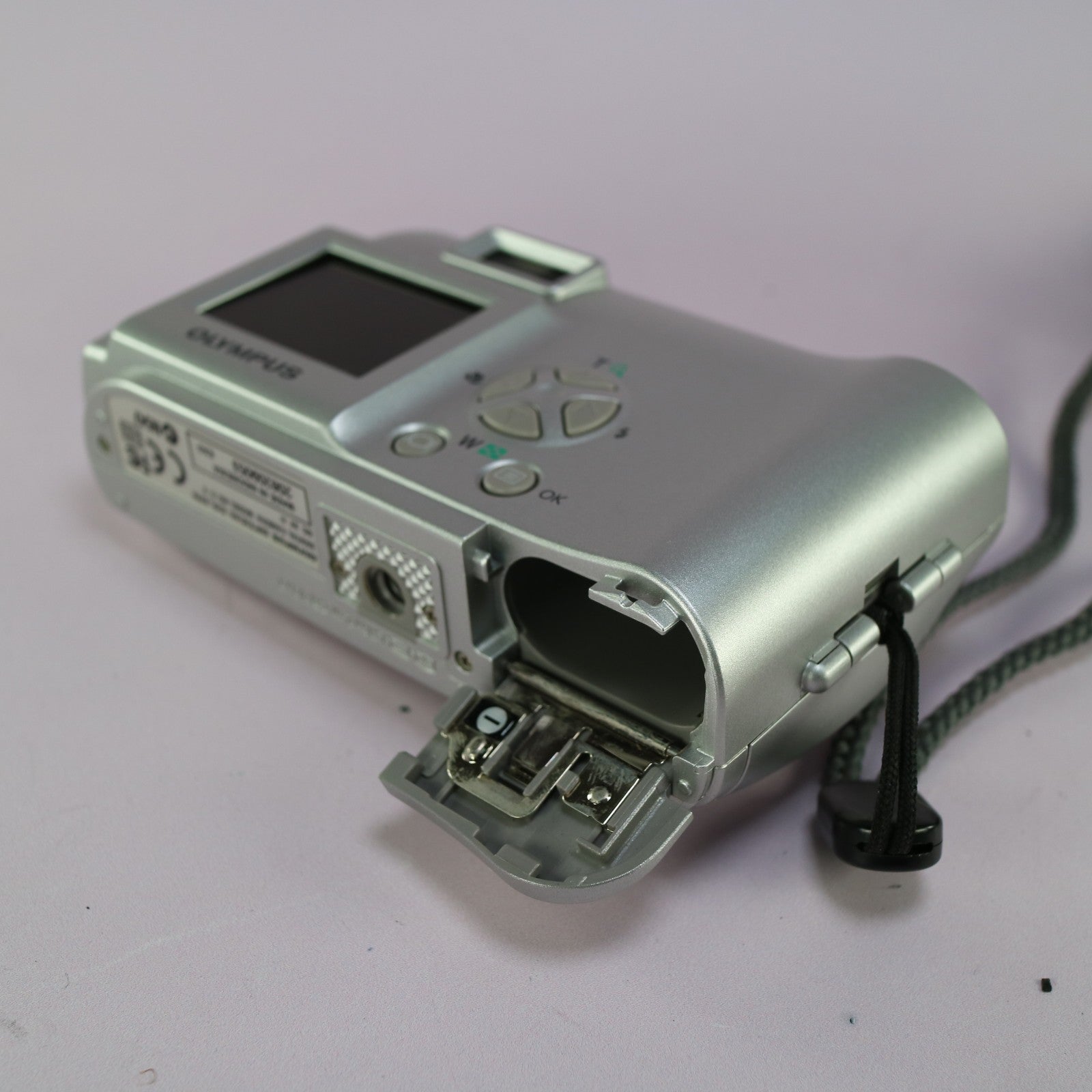 Olympus Digital Camera Camedia C-2 2.0MP Silver Tested
